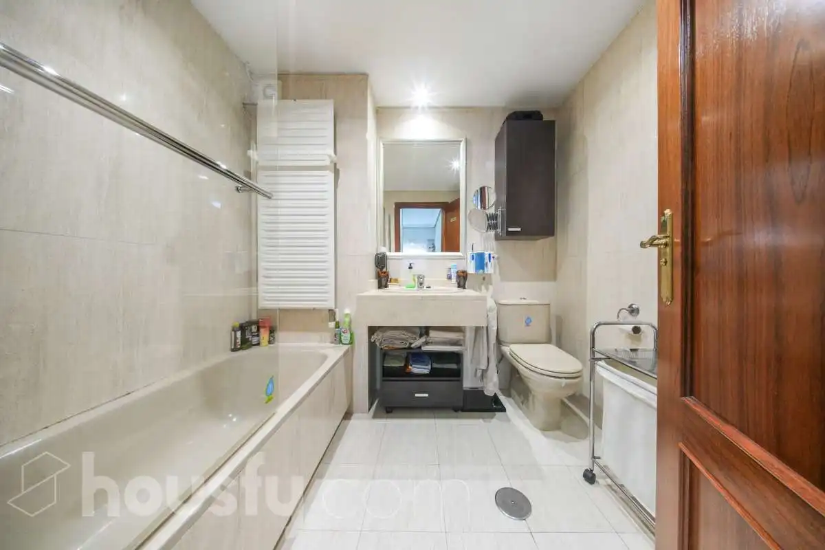 Flat with balcony for sale in Calle de Albalá ., imagen 13