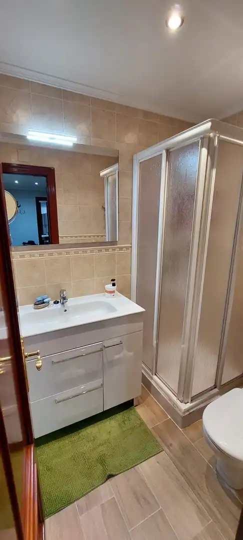 Baño de Piso en venta en Guriezo con Calefacción, Terraza y Trastero