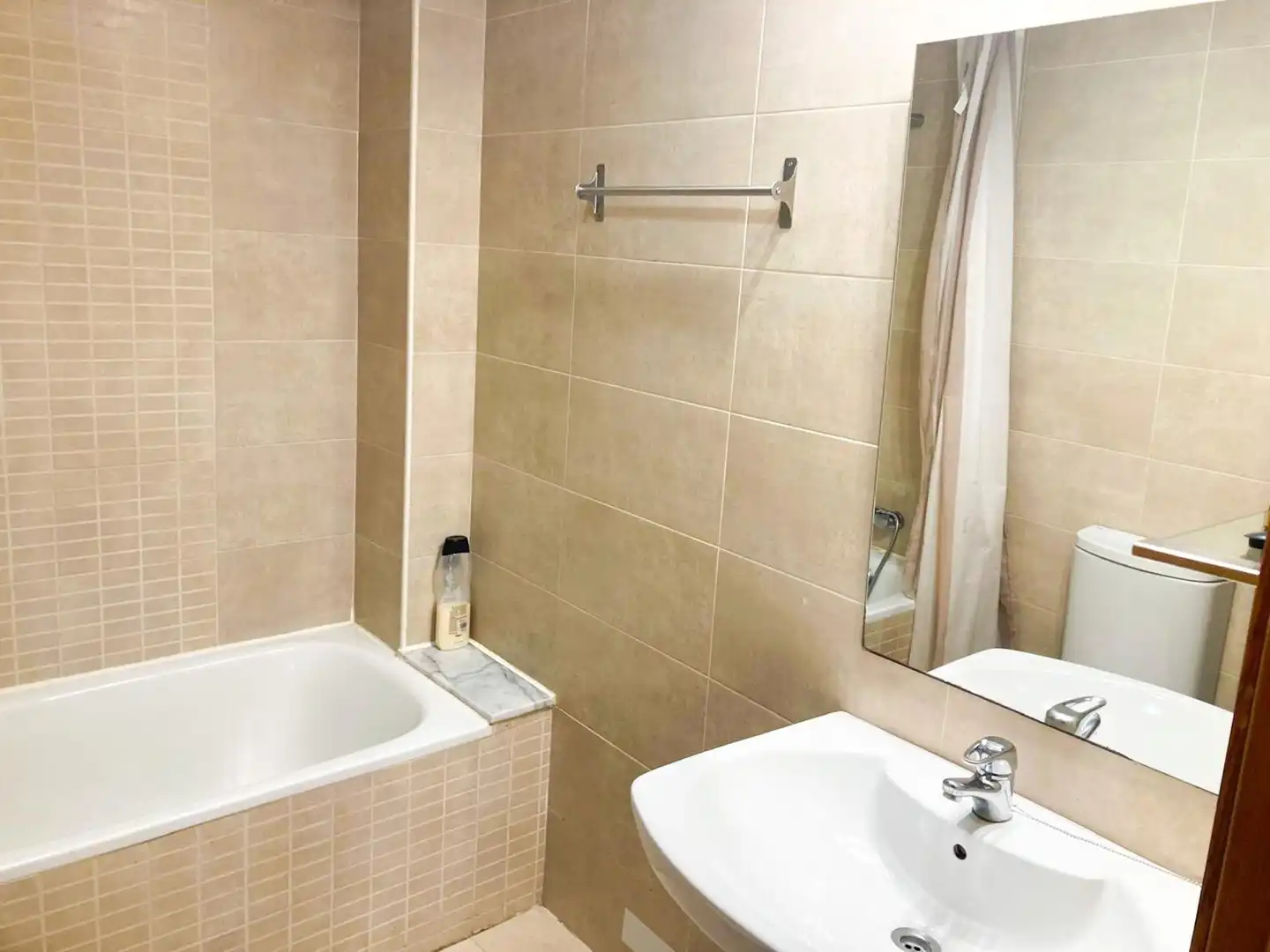 Badezimmer von Wohnung zur Miete in Valencia mit Heizung, Terrasse und Möbliert