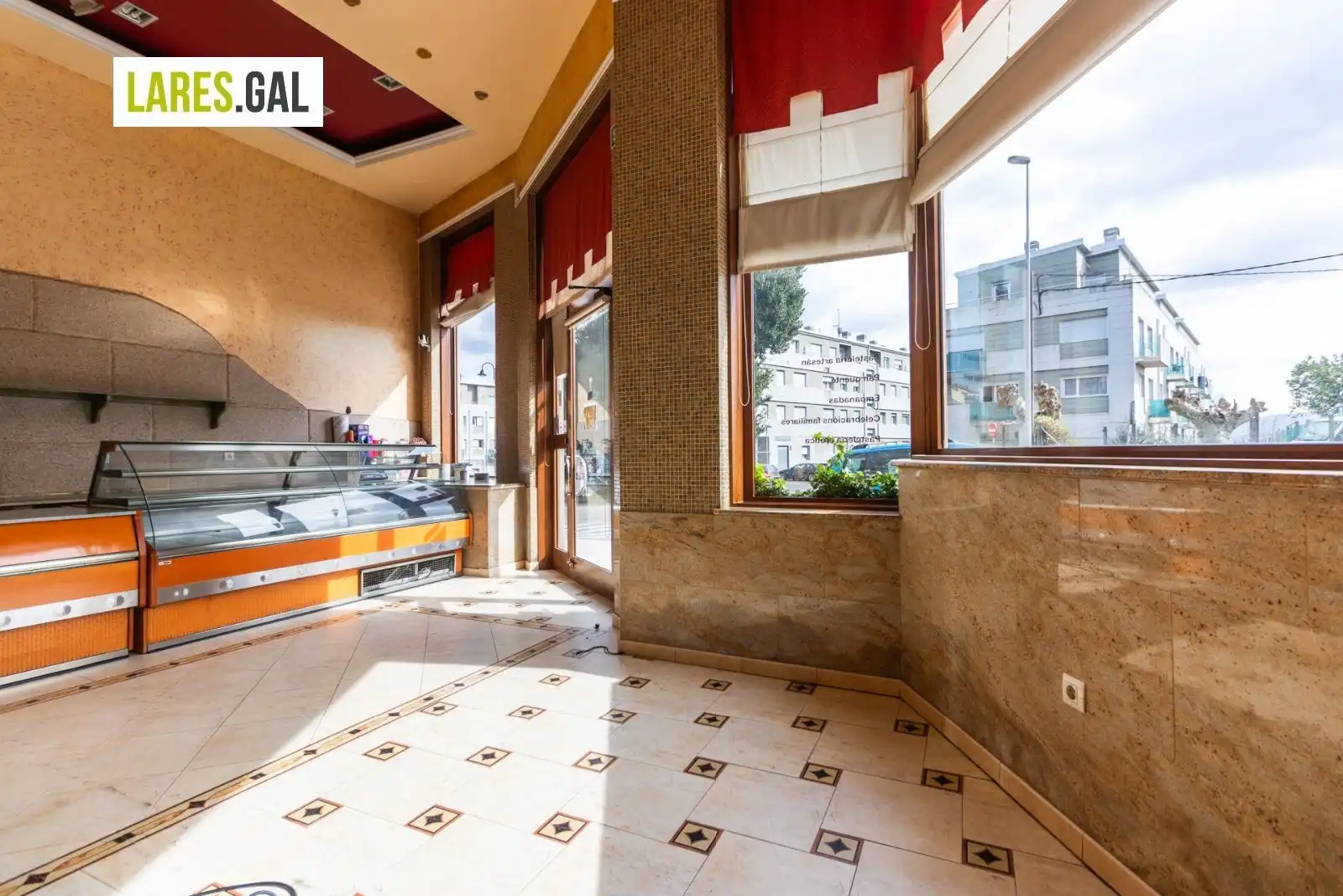 Commercial properties for sale in Cangas   with Air Conditioner