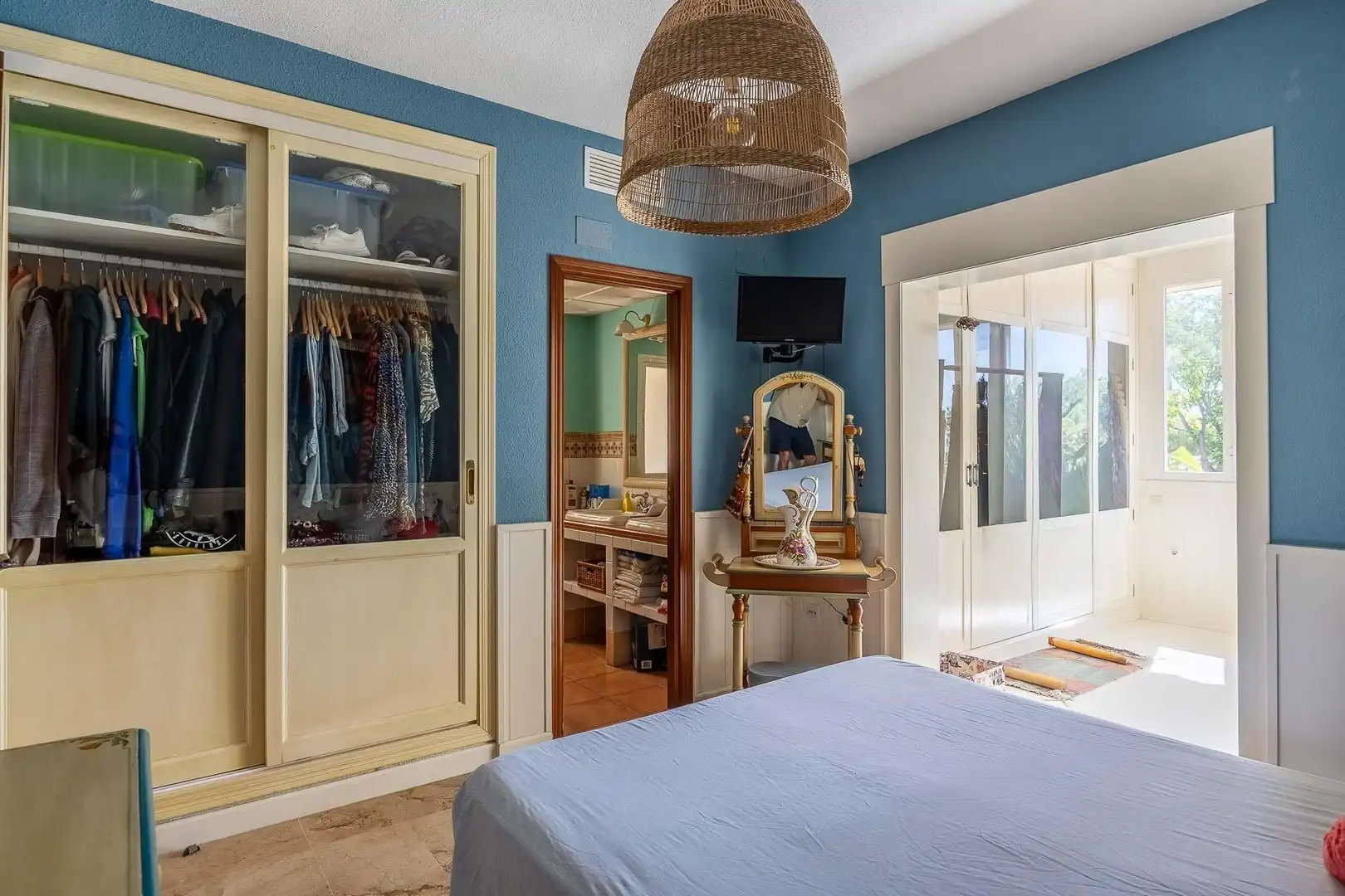Habitación de Casa adosada en venta en Almensilla con Aire acondicionado, Calefacción y Jardín privado