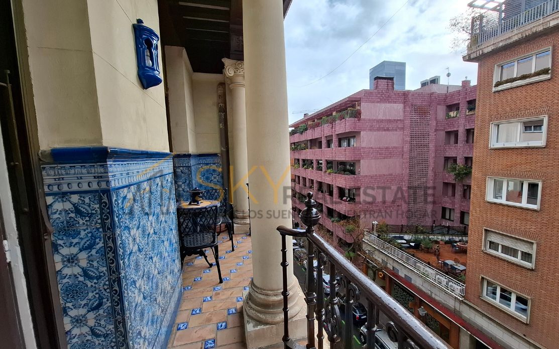 Vista exterior de Piso en venta en  Madrid Capital con Aire acondicionado, Calefacción y Parquet