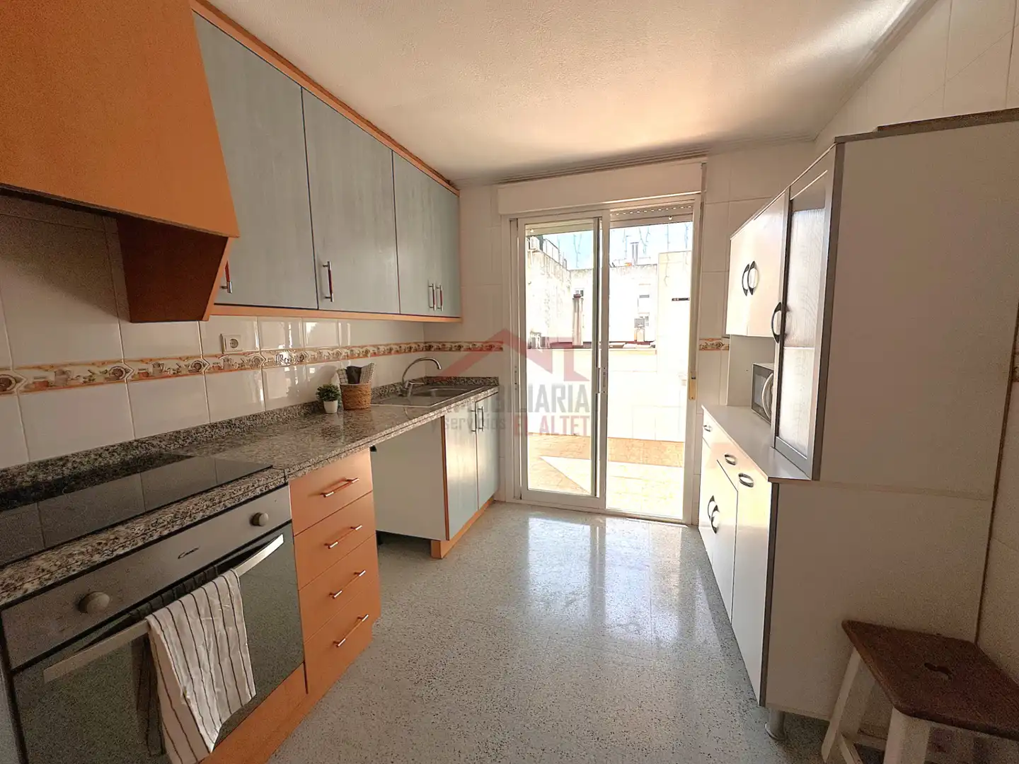 Cocina de Piso en venta en Elche / Elx con Trastero, Amueblado y Horno