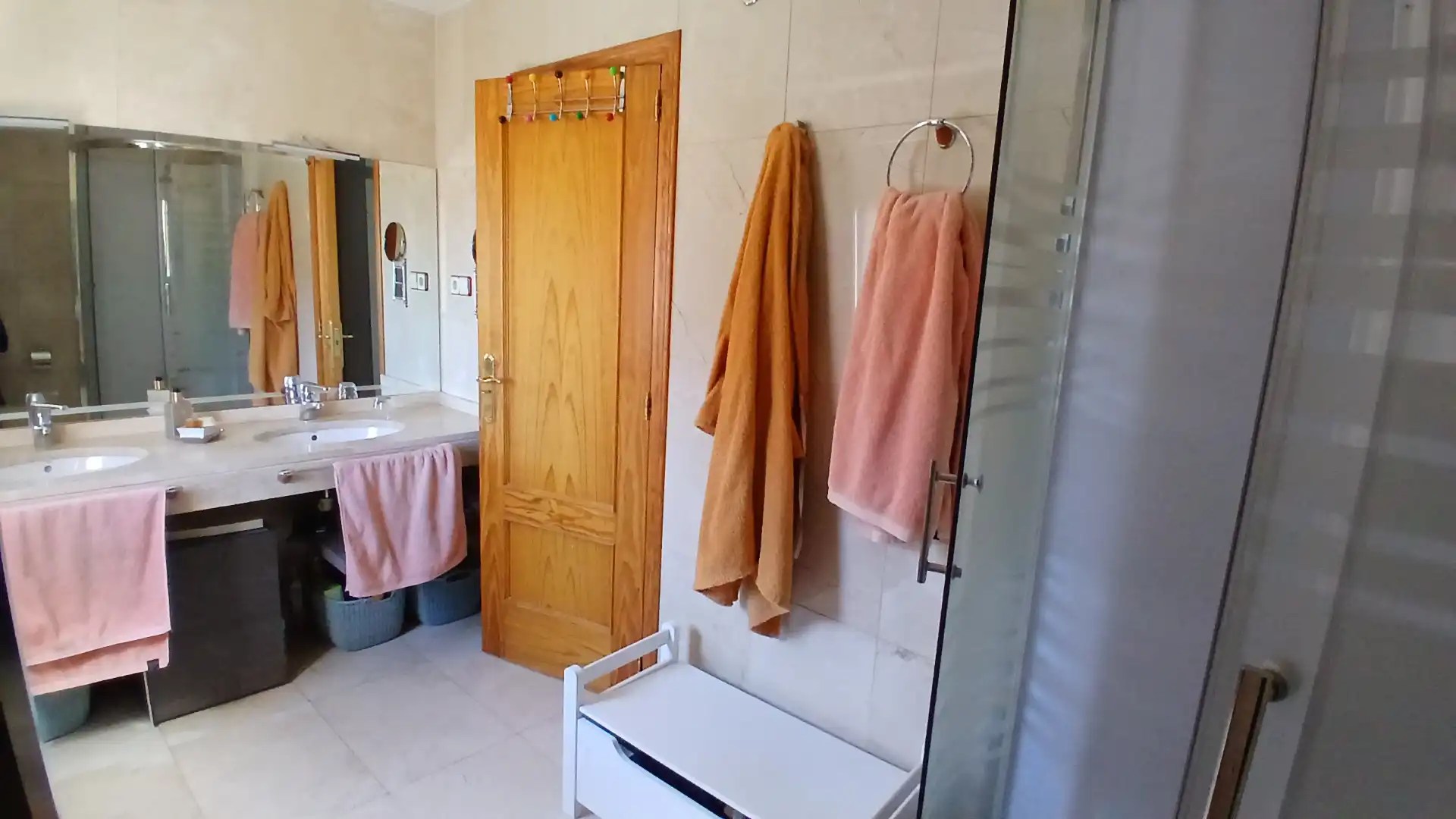 Bany de Casa o xalet en venda en Guadarrama amb Aire condicionat, Calefacció i Jardí privat