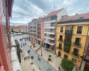 Vista exterior de Pis de lloguer en Avilés amb Balcó