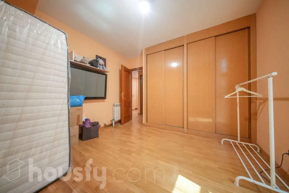Flat for sale in Cine, Campamento
