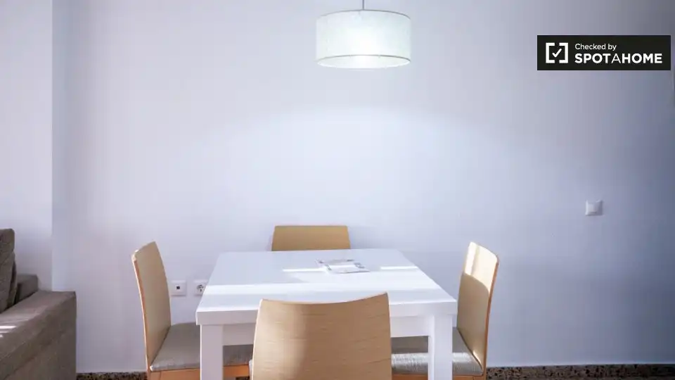 Comedor de Piso de alquiler en Valencia con Aire acondicionado, Calefacción y Amueblado