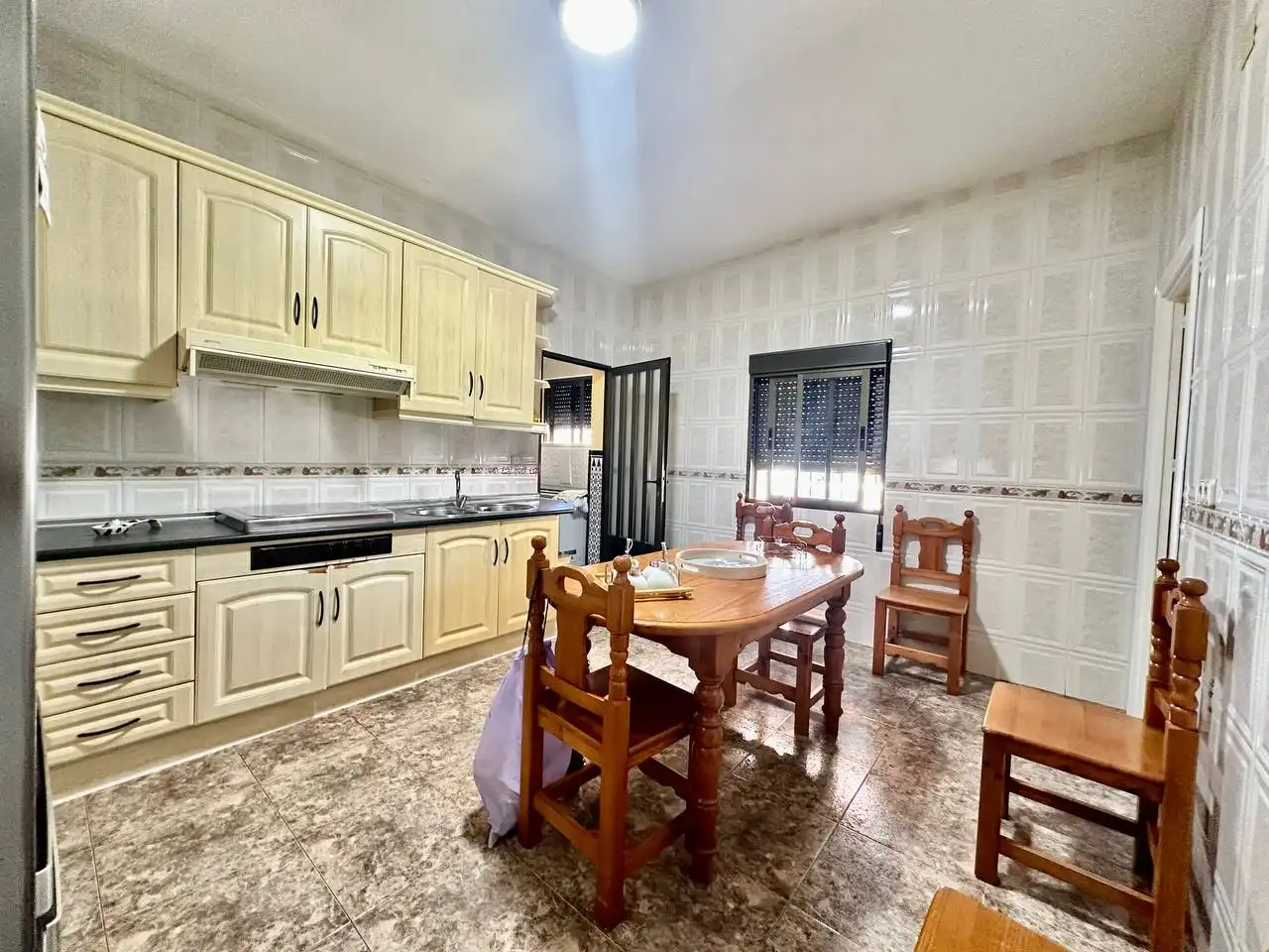 Cuina de Casa o xalet en venda en El Ejido amb Aire condicionat, Calefacció i Moblat