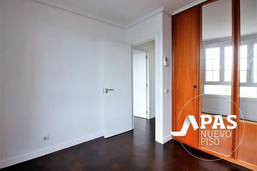 Piso en venta en Santander con Aire acondicionado, Calefacción y Jardín privado