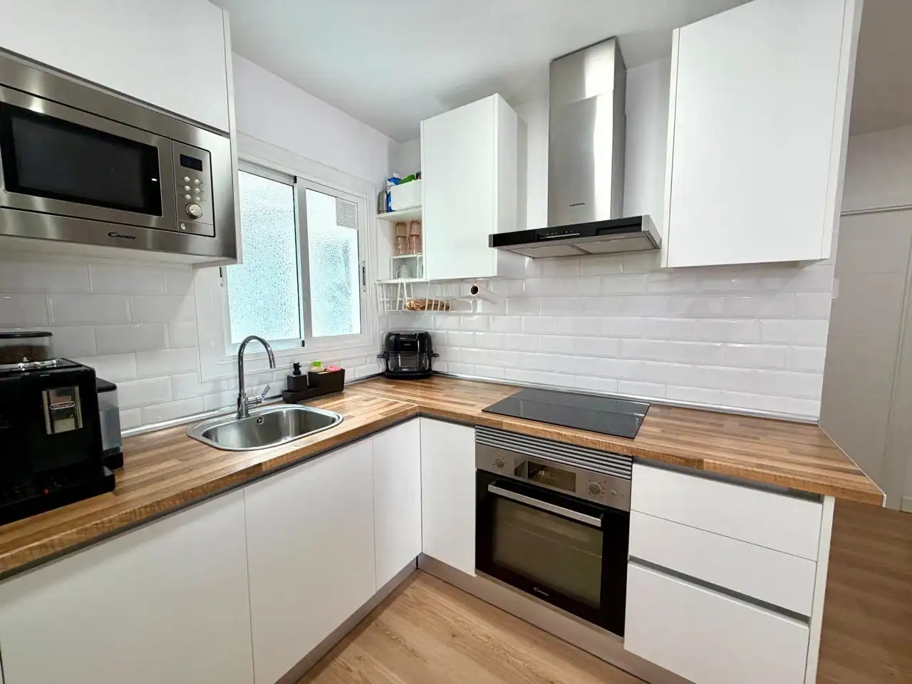 Kitchen of Attic for sale in Barcelona  with Air Conditioner, Heating and Parquet flooring