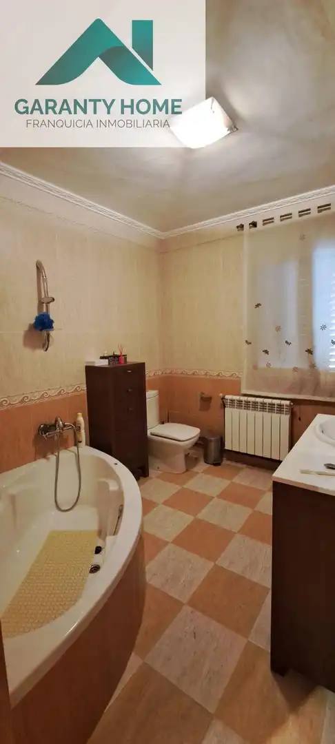 Baño de Casa o chalet en venta en Cárcheles con Aire acondicionado, Calefacción y Jardín privado