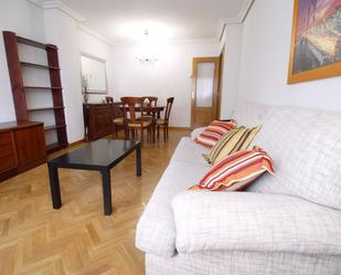 Living room of Flat to rent in Tres Cantos  with Air Conditioner and Swimming Pool