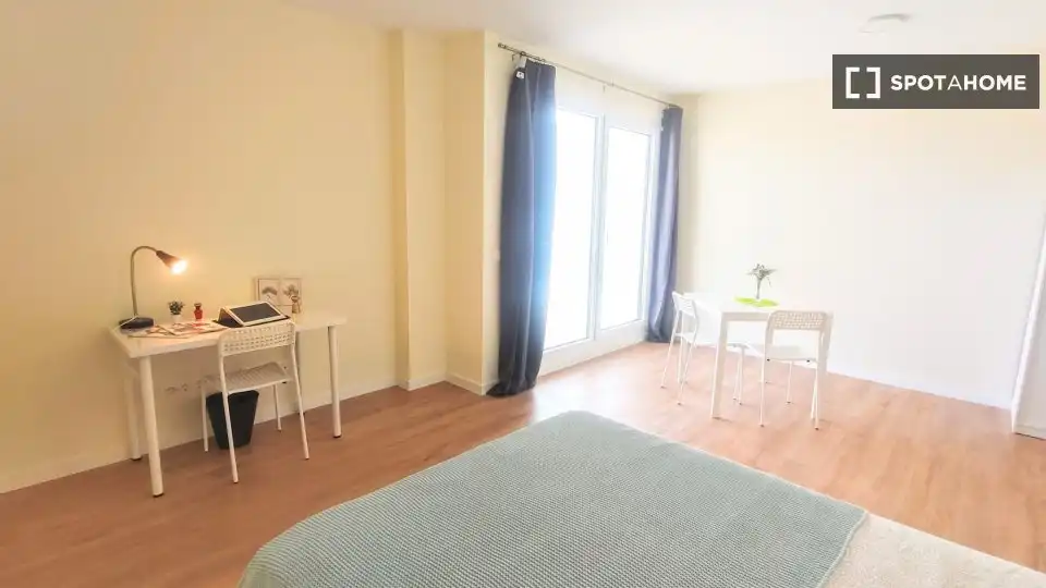 Bedroom of Flat for rent in Alfara del Patriarca  with Air Conditioner, Heating and Furnished