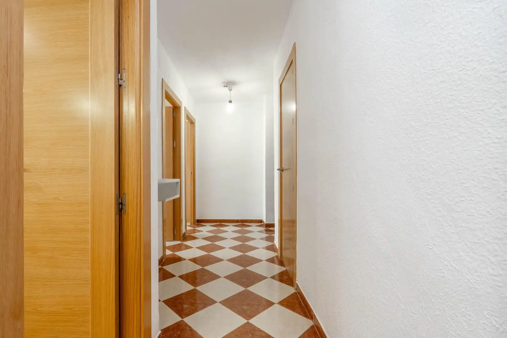 Wohnung zur Miete in Granada mit Heizung und Möbliert