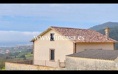 Vista exterior de Casa o xalet en venda en Oia amb Terrassa