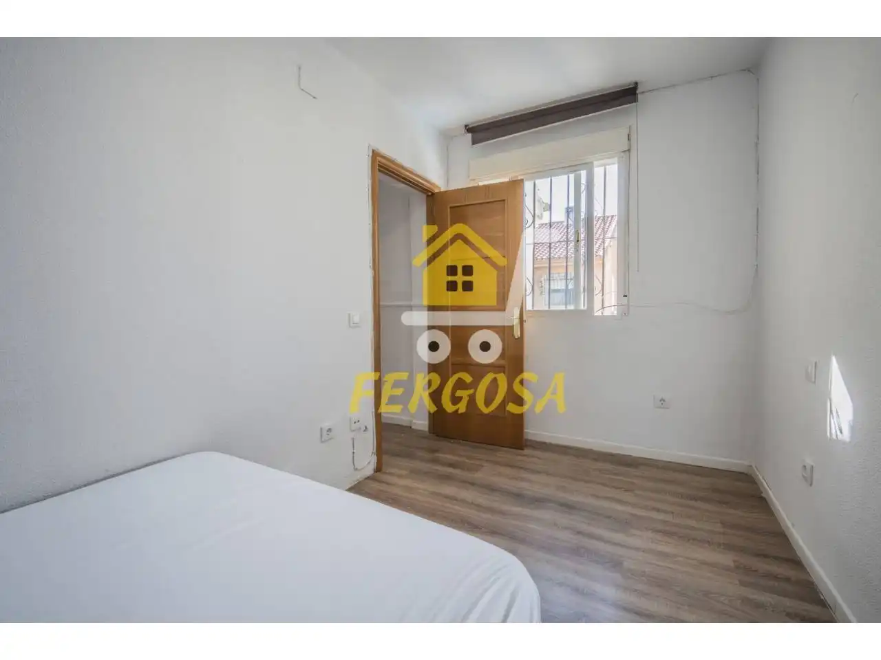 Dormitori de Casa adosada en venda en Las Ventas de Retamosa amb Jardí privat, Terrassa i Piscina