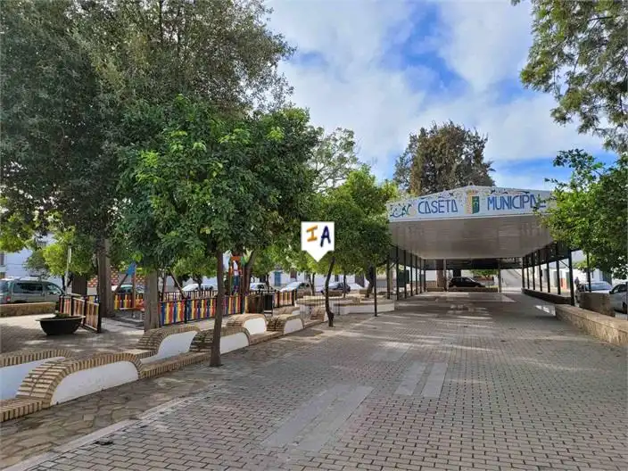 Casa adosada en venta en Lora de Estepa