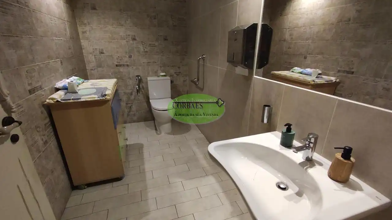 Bathroom of Commercial properties for rent in O Carballiño    with Furnished