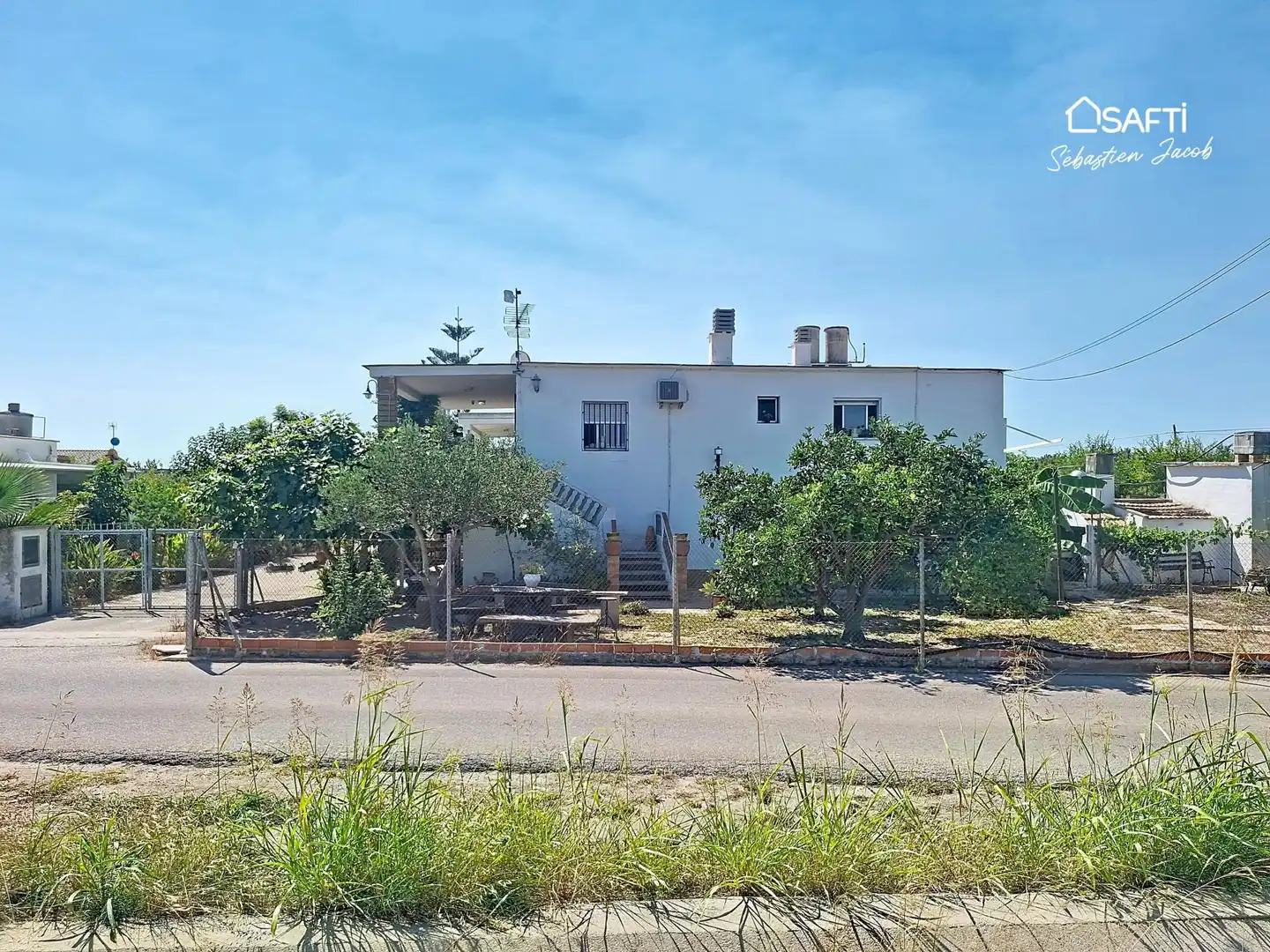 Vista exterior de Finca rústica en venta en Oliva con Calefacción, Terraza y Piscina