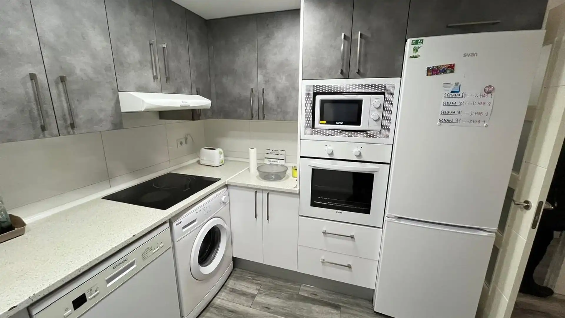 Cocina de Piso en venta en  Zaragoza Capital con Calefacción, Terraza y Amueblado