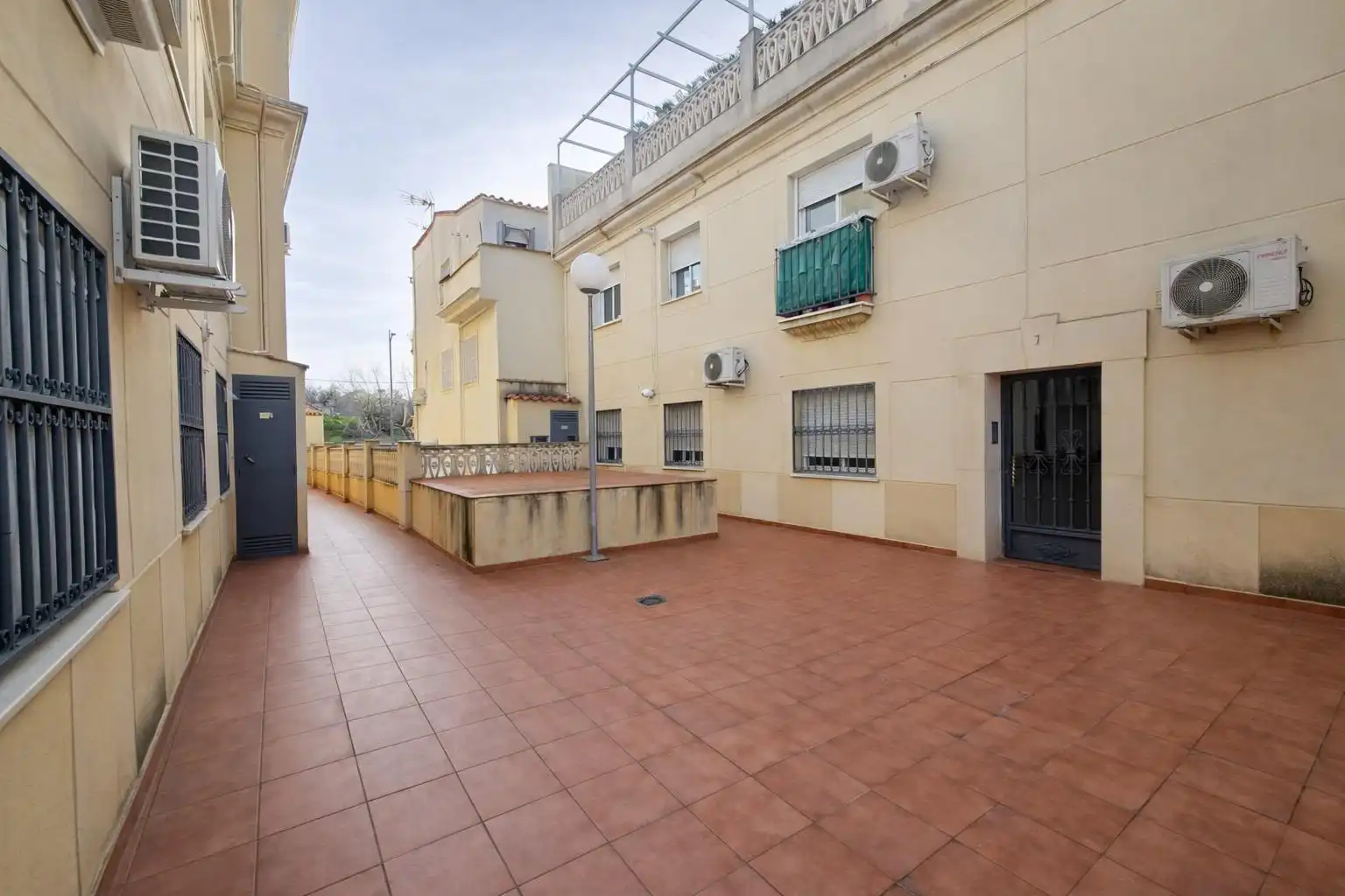 Vista exterior de Ático en venta en Plasencia con Aire acondicionado, Calefacción y Terraza