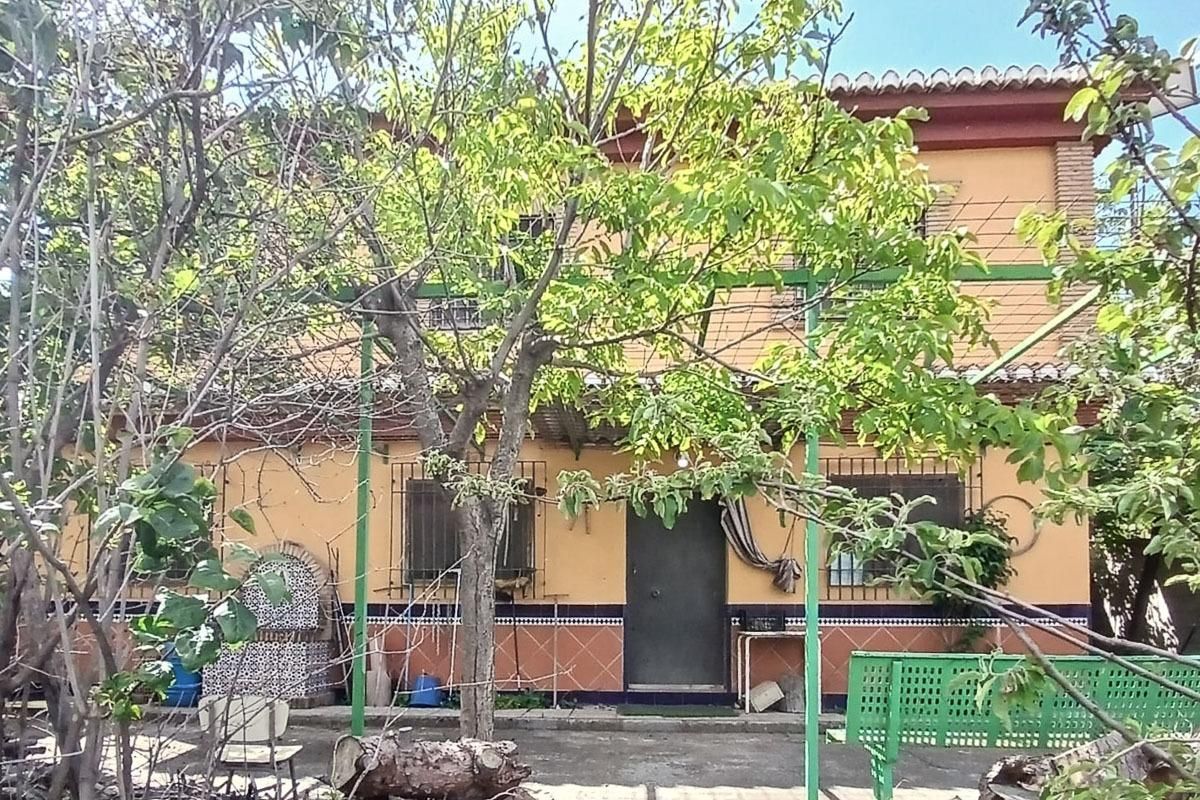 Country house for sale in Monachil pueblo