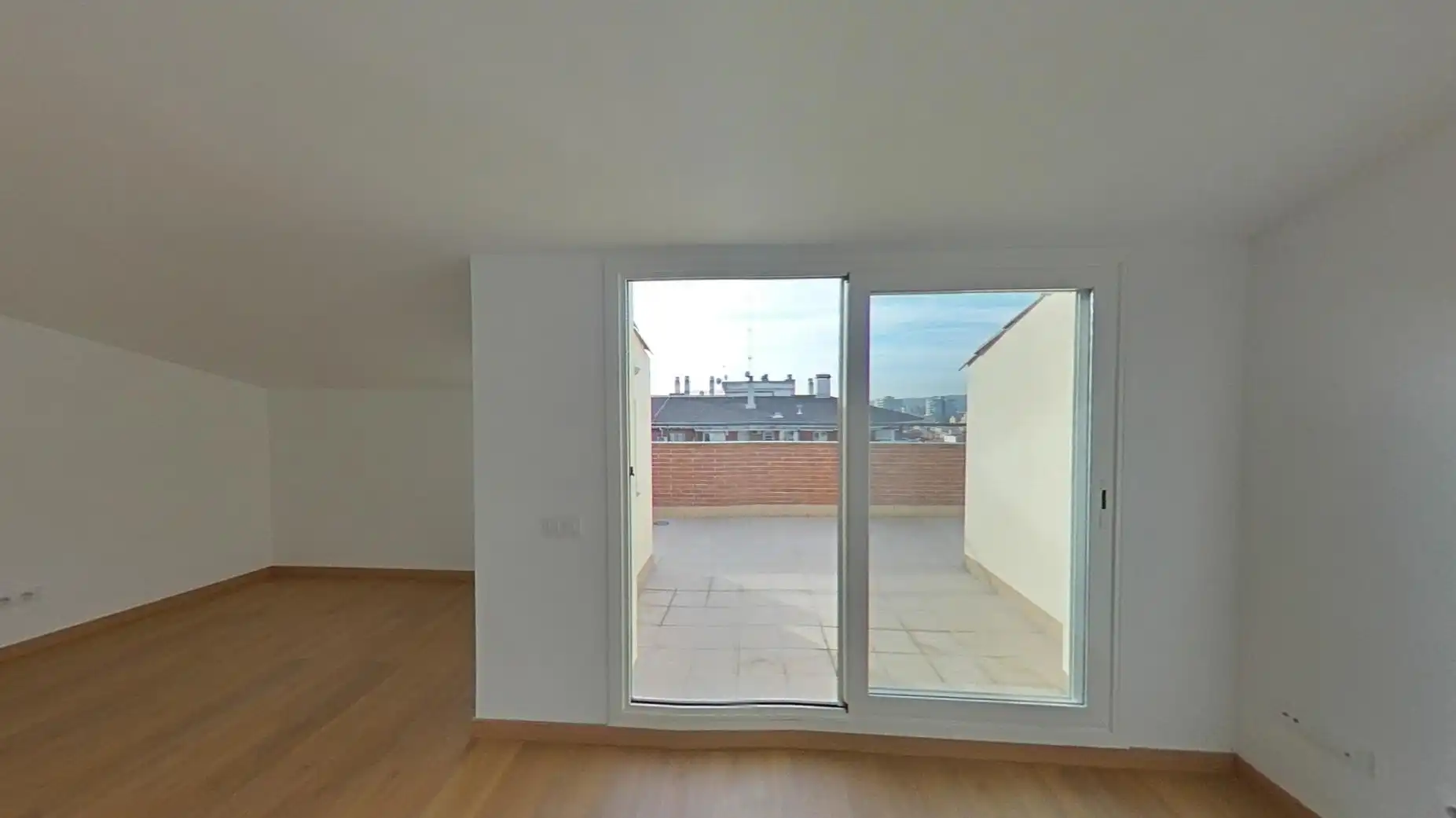 Piso en venta en Av Abat Marcet, Zona Esportiva