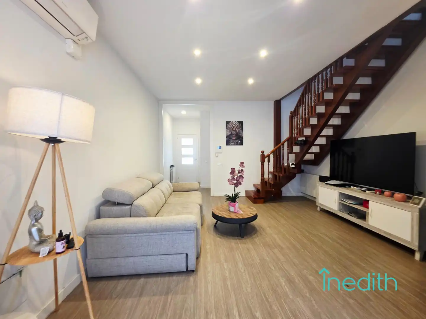 Sala d'estar de Casa o xalet en venda en Vilanova i la Geltrú amb Aire condicionat, Calefacció i Parquet