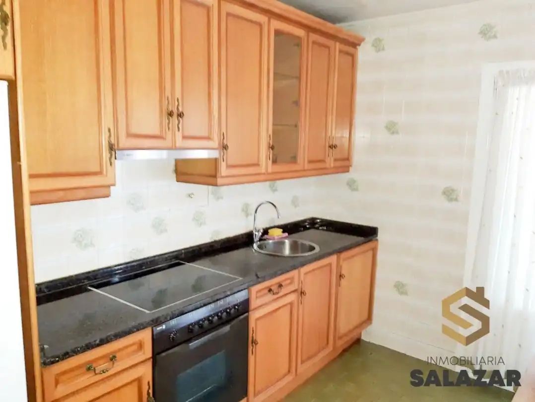 Cocina de Piso de alquiler en Bilbao  con Calefacción, Terraza y Balcón