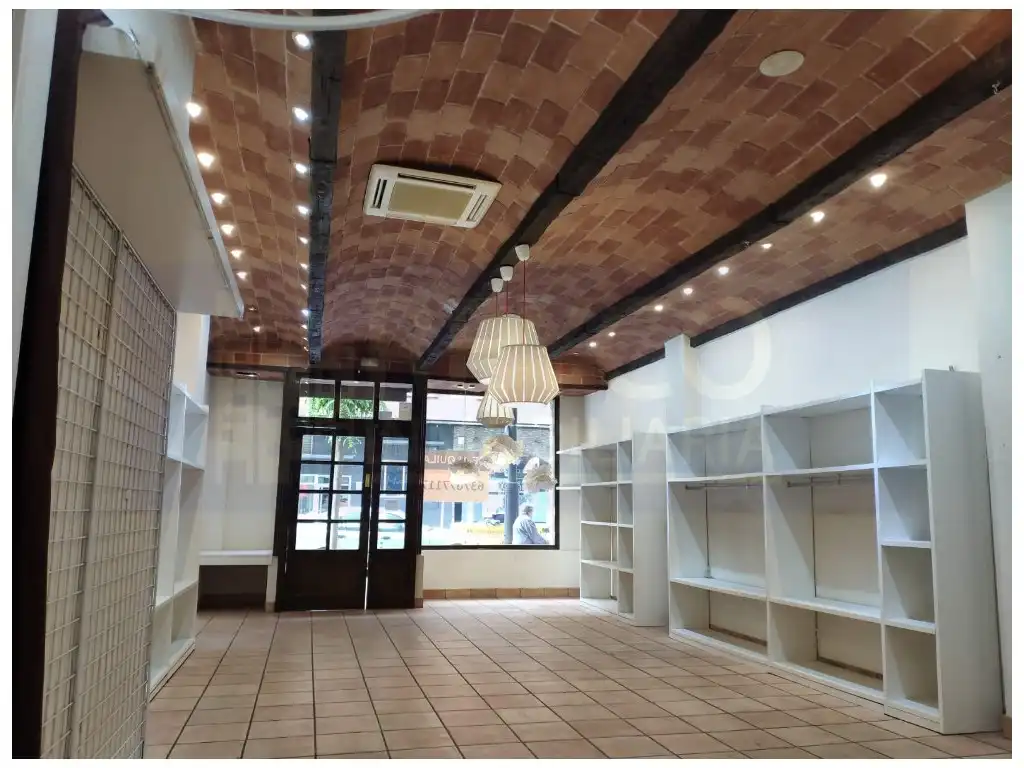 Local comercial de lloguer a Oeste, imagen 8