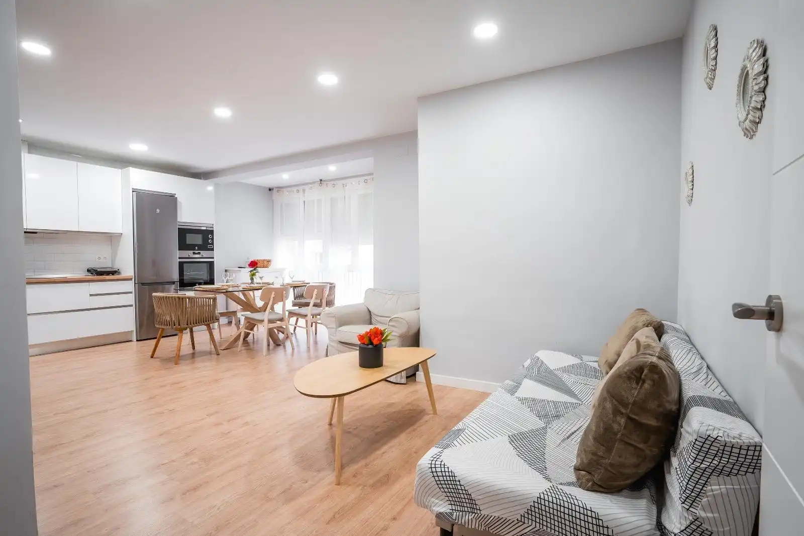 Wohnzimmer von Wohnung zur untervermieten in Beiro