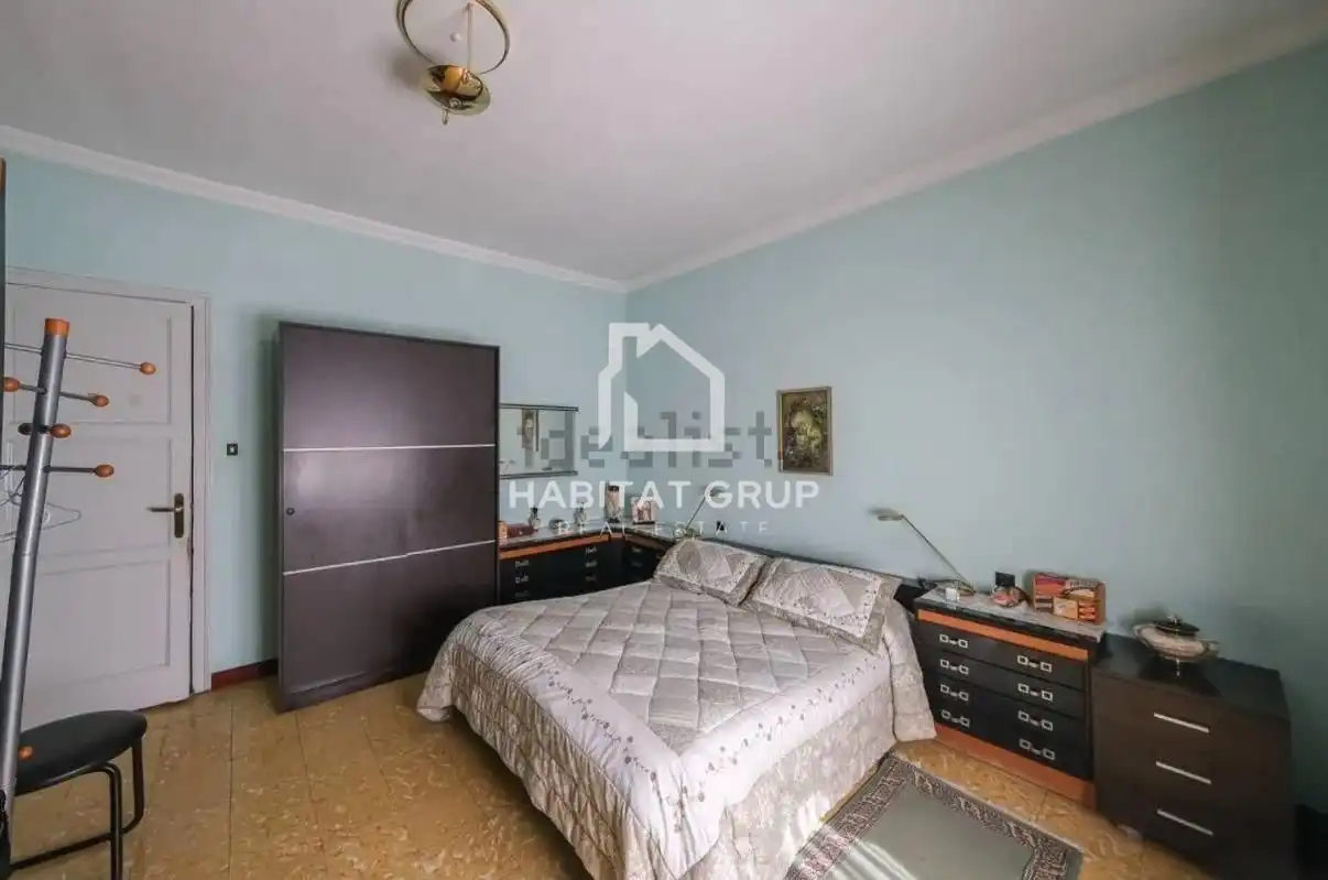 Dormitori de Casa o xalet en venda en Torelló amb Jardí privat i Terrassa