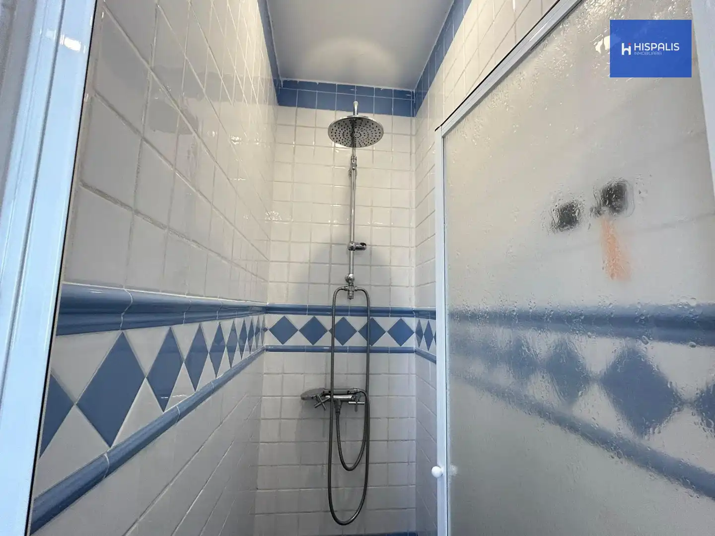 Baño de Piso en venta en Sevilla con Aire acondicionado, Parquet y Amueblado