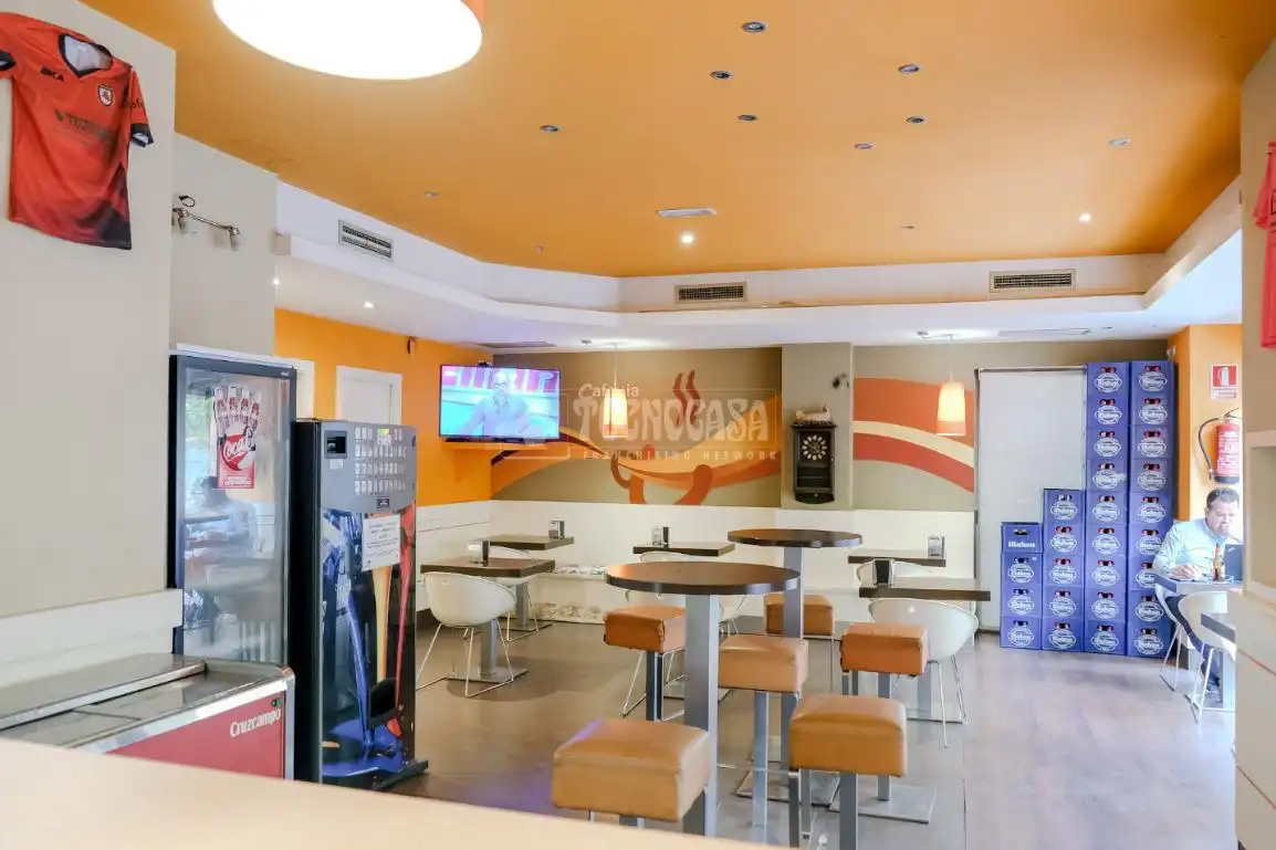 Commercial properties for sale in Madrid  with Air Conditioner and Terrace