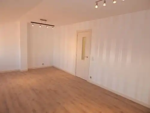 Sala d'estar de Àtic de lloguer en Burgos amb Calefacció, Terrassa i Traster