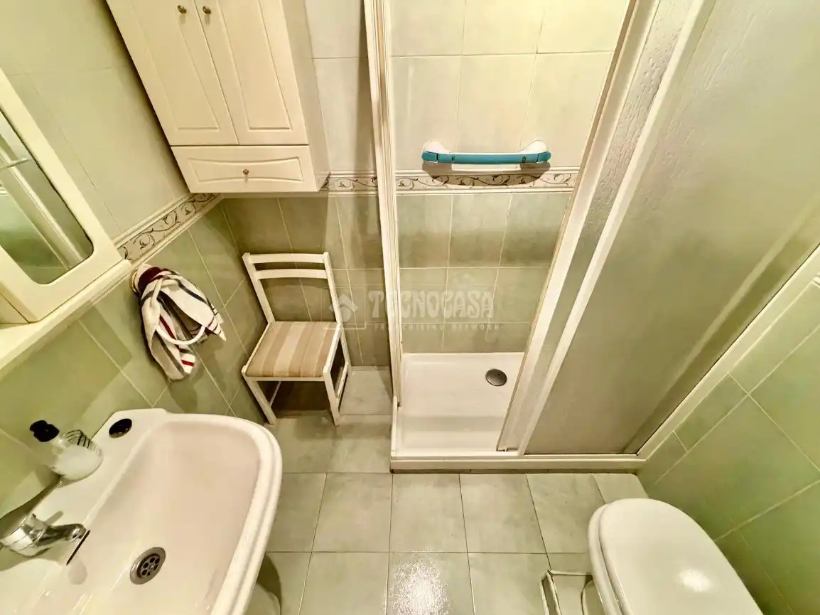 Baño de Piso en venta en Ávila con Calefacción y Terraza