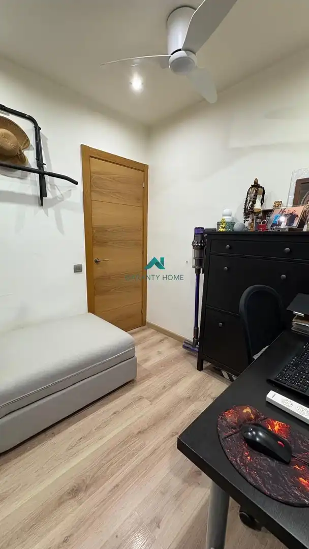 Piso en venta en Badalona con Aire acondicionado, Calefacción y Parquet