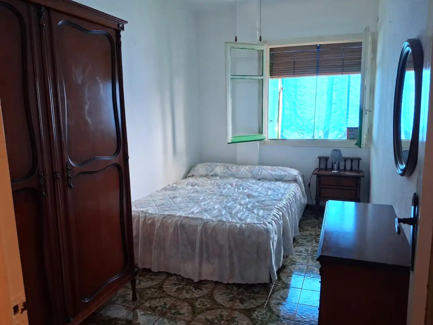 Bedroom of Flat for sale in Zaragoza  with Heating, Terrace and Furnished