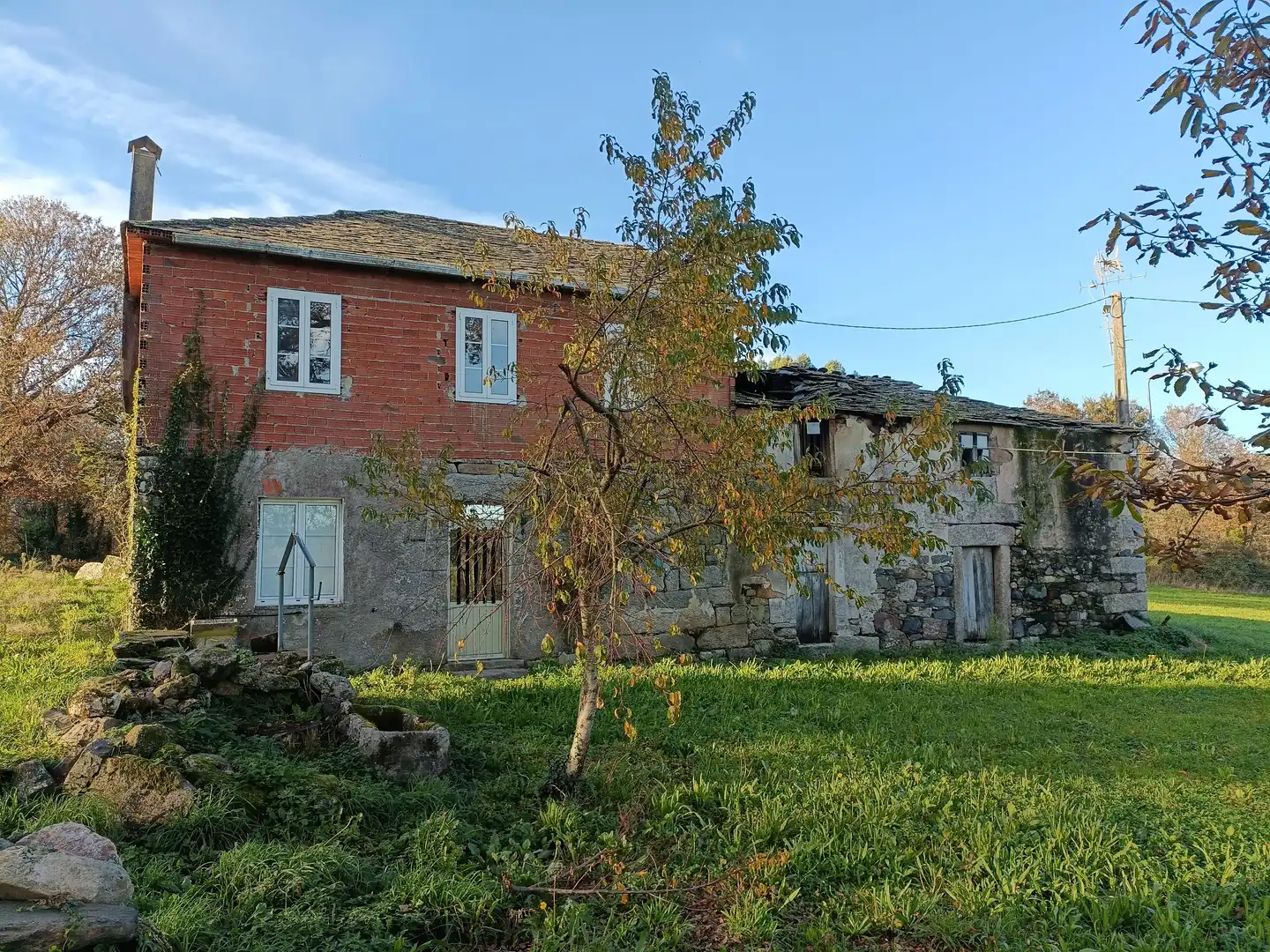 Vista exterior de Casa o xalet en venda en Guitiriz amb Jardí privat i Traster