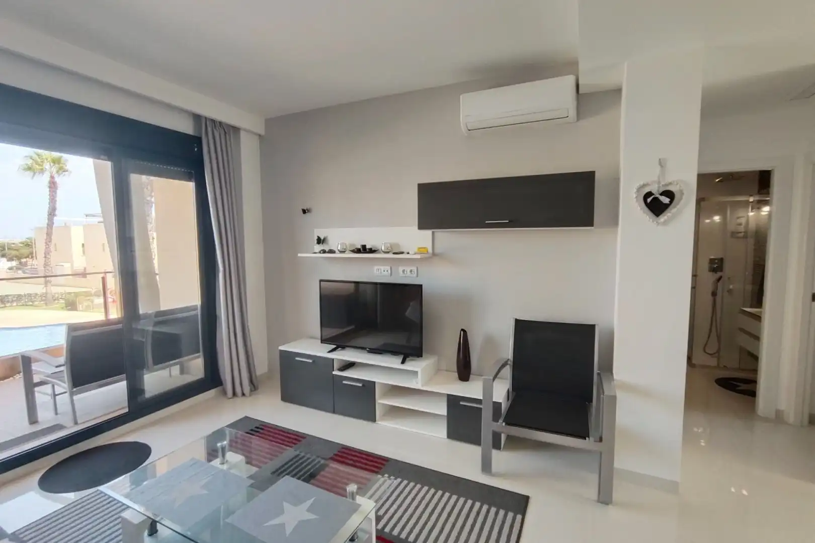 Apartamento con piscina en venta en Pueblo Latino, imagen 7