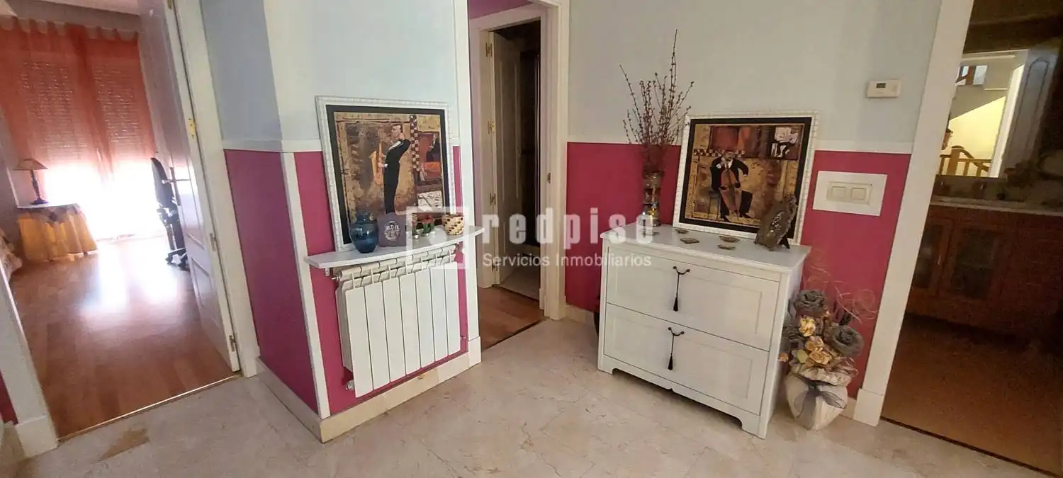 Bedroom of Houses for sale in Talavera de la Reina  with Air Conditioner, Heating and Private garden