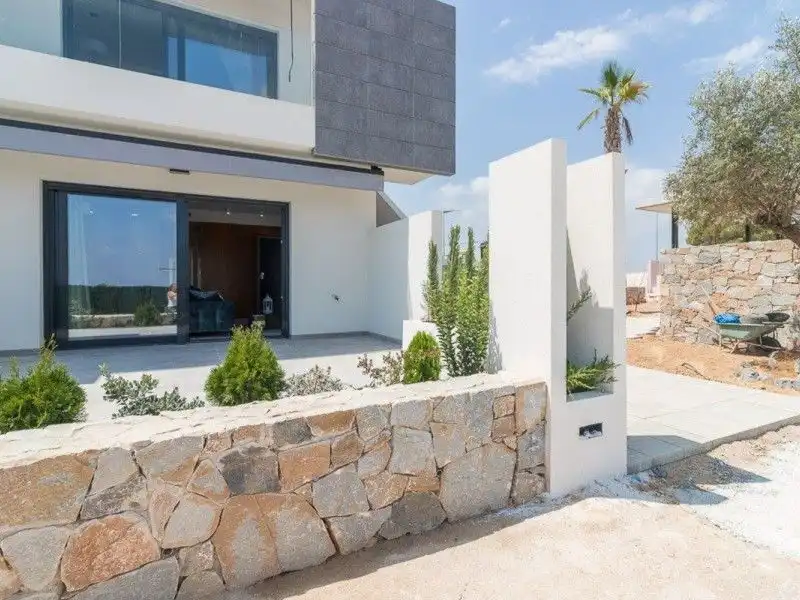 Vista exterior de Casa o chalet en venta en Torrevieja con Jardín privado, Terraza y Balcón