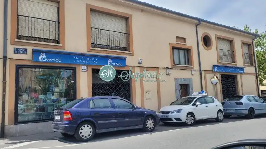 Vista exterior de Casa o xalet en venda en Segovia amb Calefacció, Parquet i Terrassa