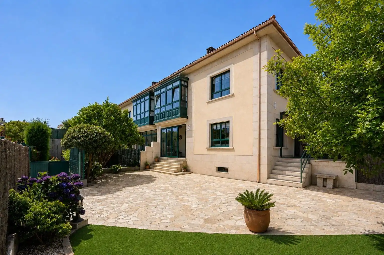 Exterior view of Detached homes for sale in A Coruña Capital   with Heating, Private garden and Storage room
