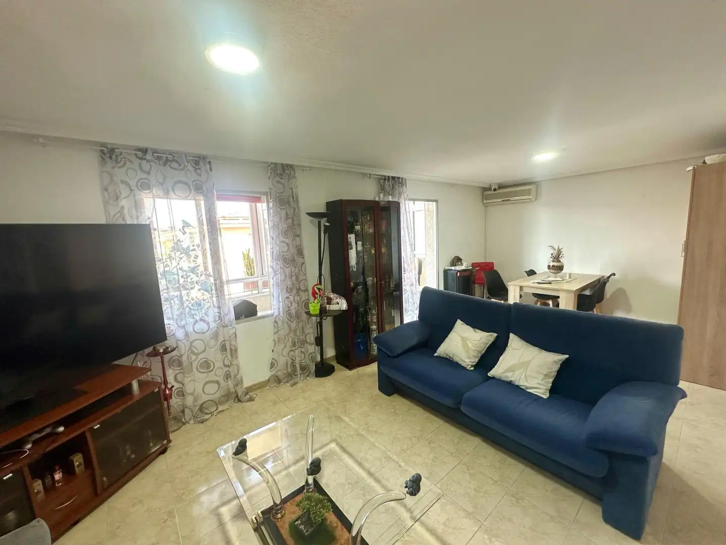 Living room of Flat for sale in Alicante / Alacant  with Air Conditioner, Furnished and Balcony