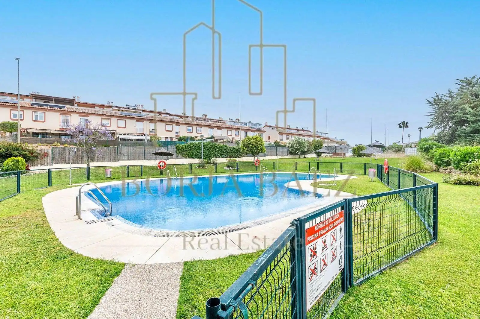 Piscina de Planta baixa en venda en Rincón de la Victoria