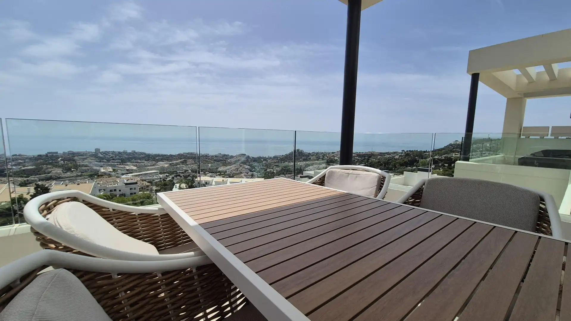 Terrassa de Àtic de lloguer en Benalmádena amb Aire condicionat, Calefacció i Jardí privat
