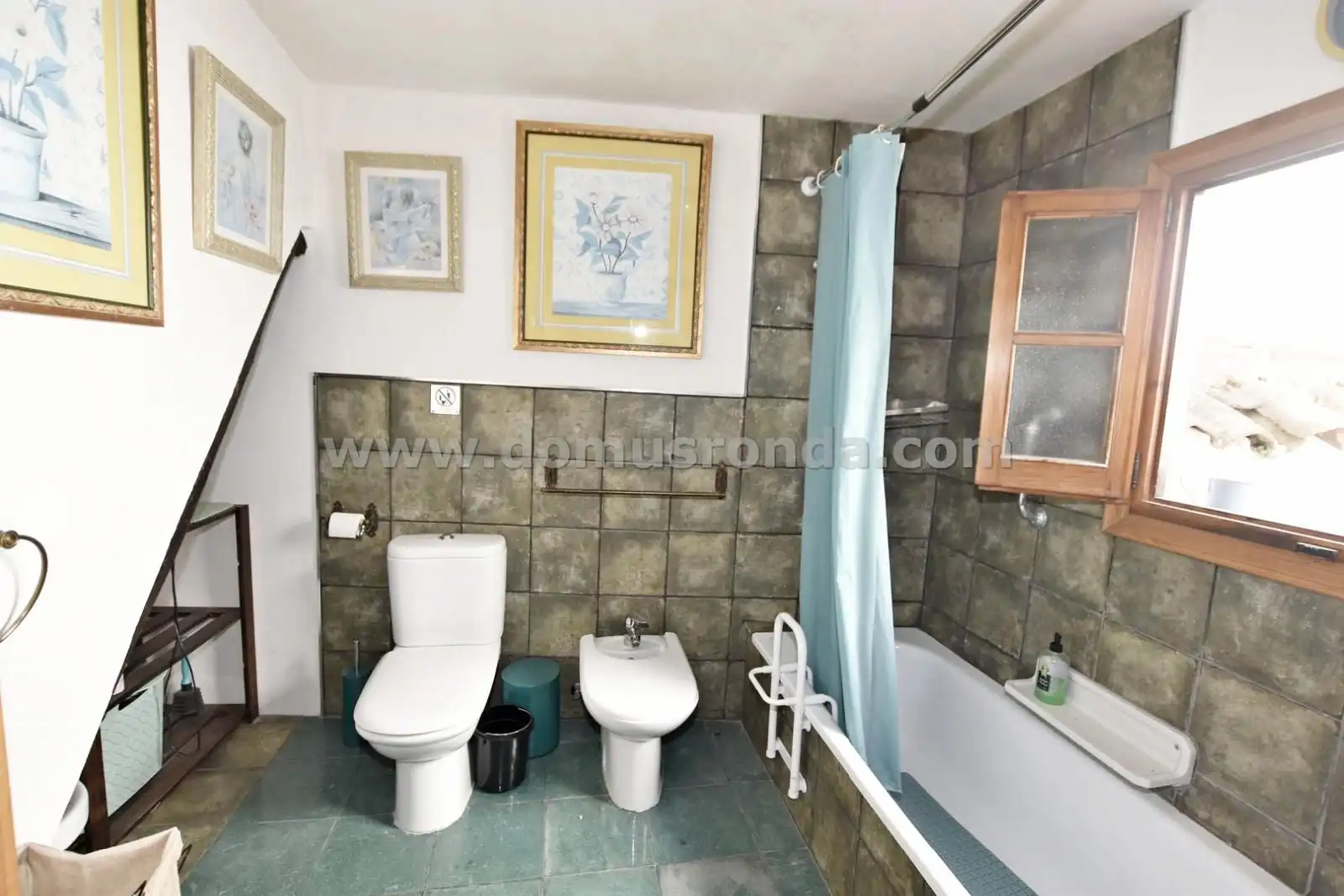 Baño de Casa o chalet en venta en Montejaque con Calefacción, Terraza y Balcón