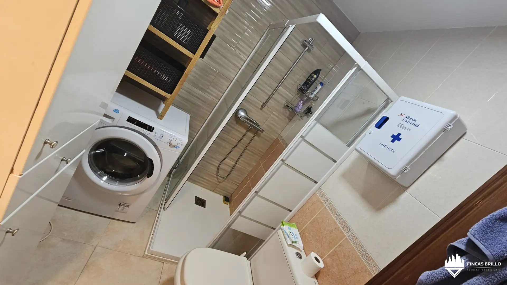 Baño de Apartamento en venta en Cáceres con Aire acondicionado y Amueblado