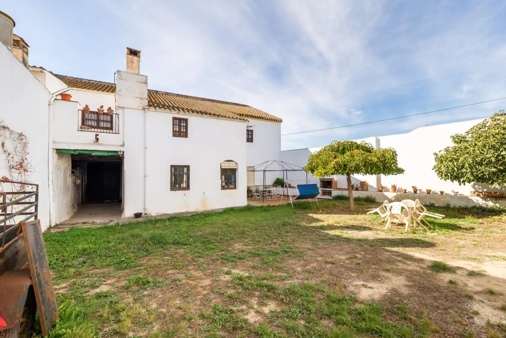 Vista exterior de Finca rústica en venda en Pinos Puente amb Jardí privat, Terrassa i Traster